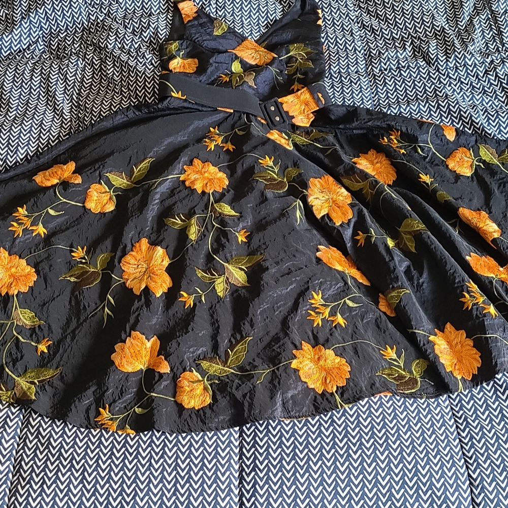 British Retro 50s style Grace Kelly dress